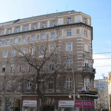 Friends Hostel & Apartments-3